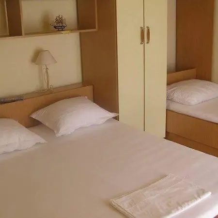 Marieta Apartment Seget Vranjica